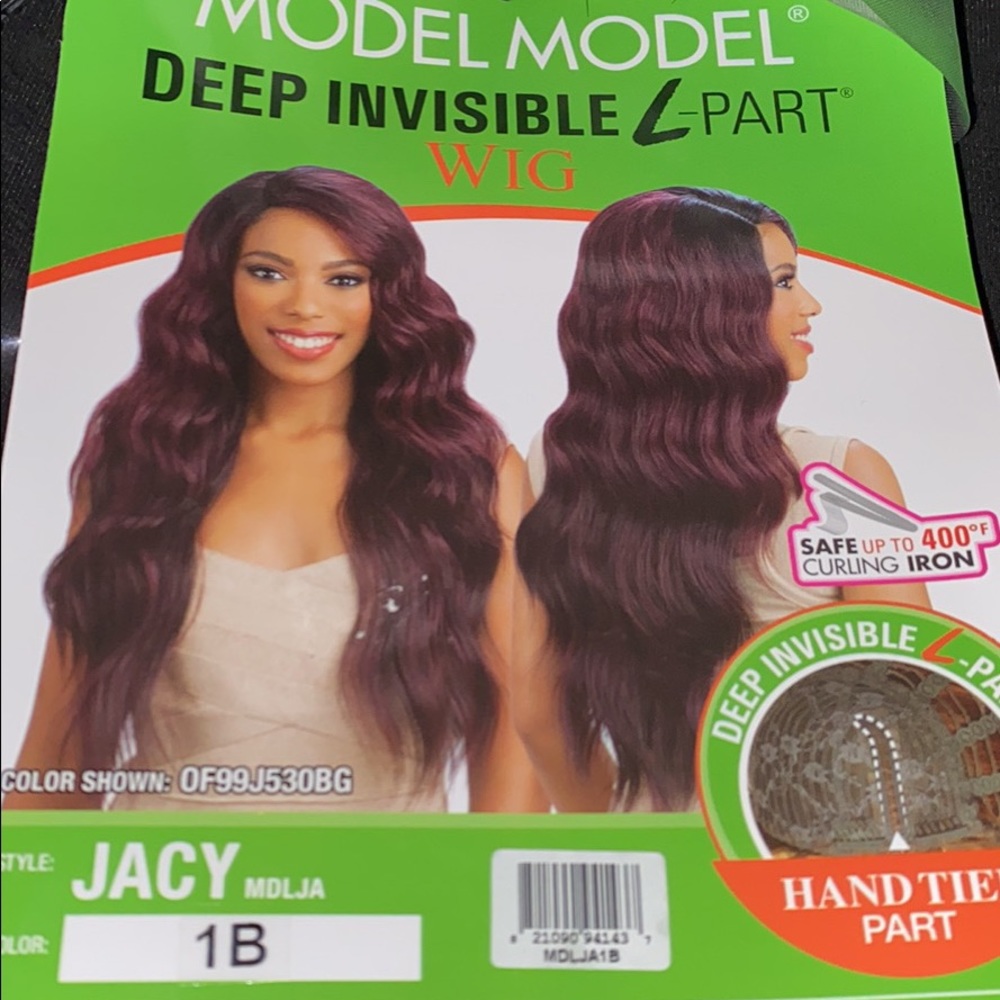 Wig (synthetic never used before)